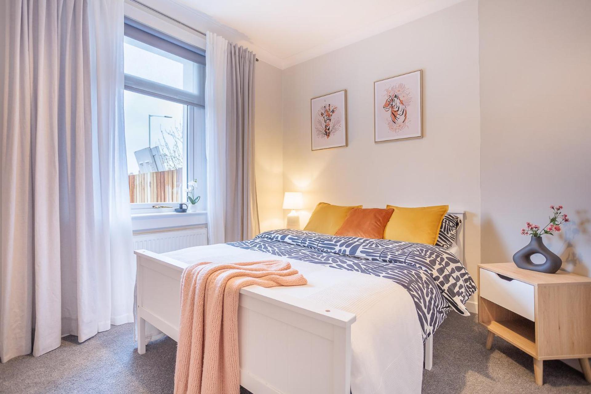 Stylish Two Bedroom With Private Parking Apartamento
